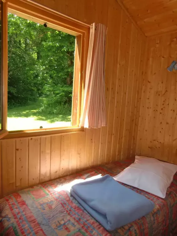 Privatisation de 2 châlets et de l'étang pour une pêche d’exception avec chalets au cœur du Cantal