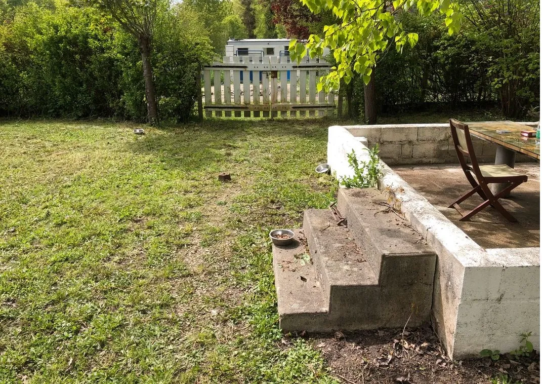 Pêche en eau libre bord de rivière – Camping et cadre naturel