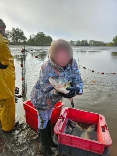Étang privé de 5 hectares avec gîte – Pêche no kill carnassiers