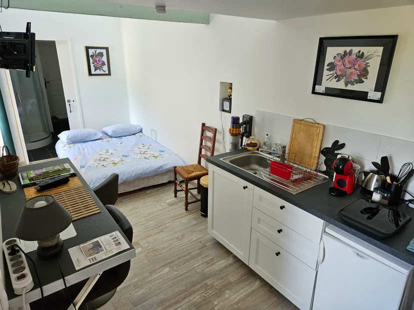 Étang privé de 5 hectares avec gîte – Pêche no kill carnassiers