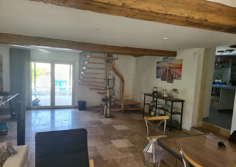 Pêche sur étang sauvage de 3 000 m² et logement en chambre d'hôte à 30 min de Tours