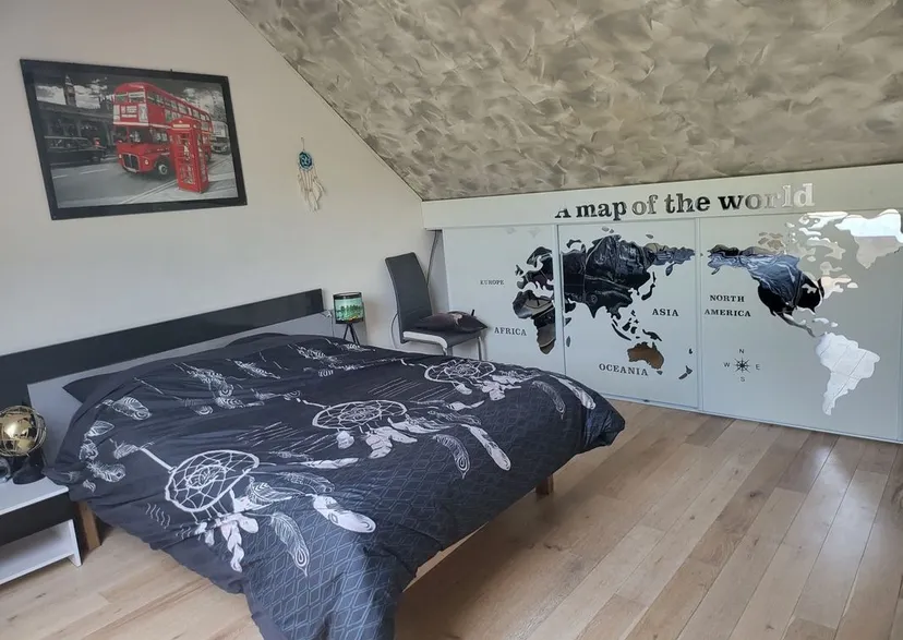 Pêche sur étang sauvage de 3 000 m² et logement en chambre d'hôte à 30 min de Tours