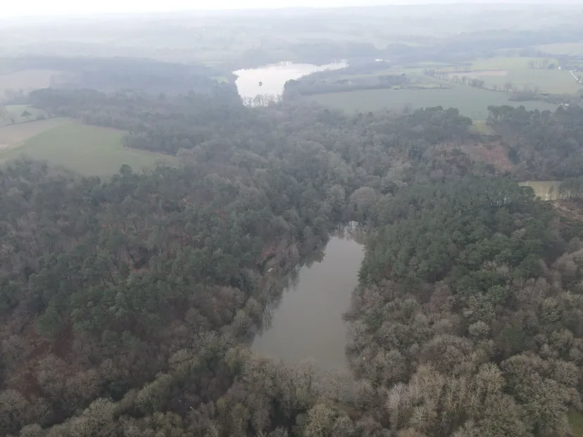 Privatization pond of 2.47 ac in Brittany