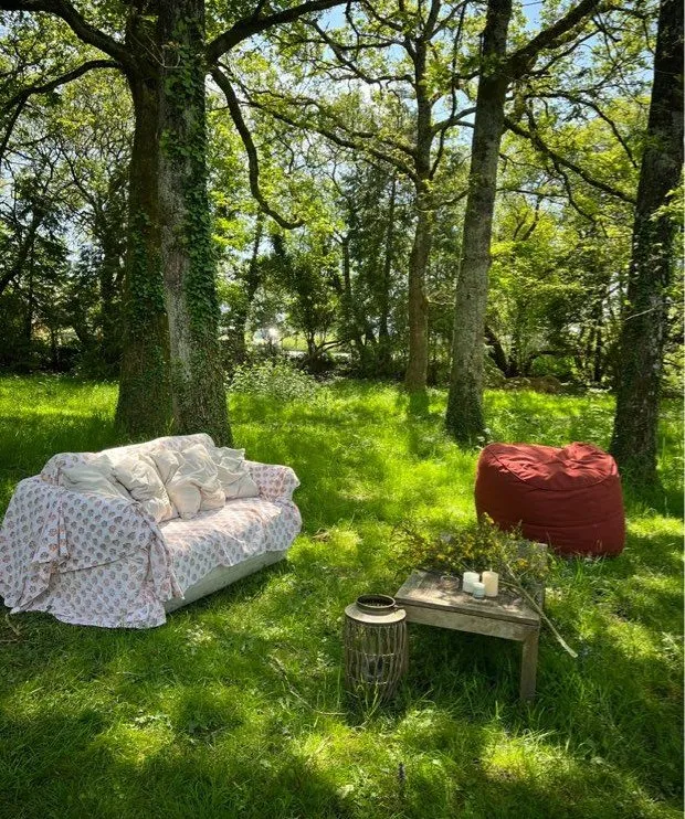 Location vacances à côté de Nantes, chalet 4 personnes au bord d'un étang privé avec des animaux