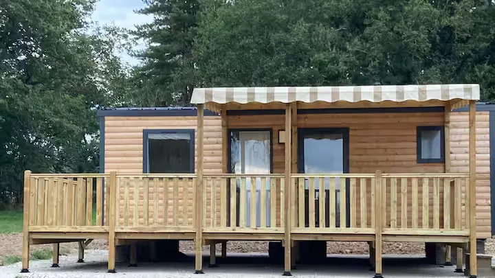 Mobil home sur une propriété de 12ha avec deux étangs de 3.5ha en Bourgogne