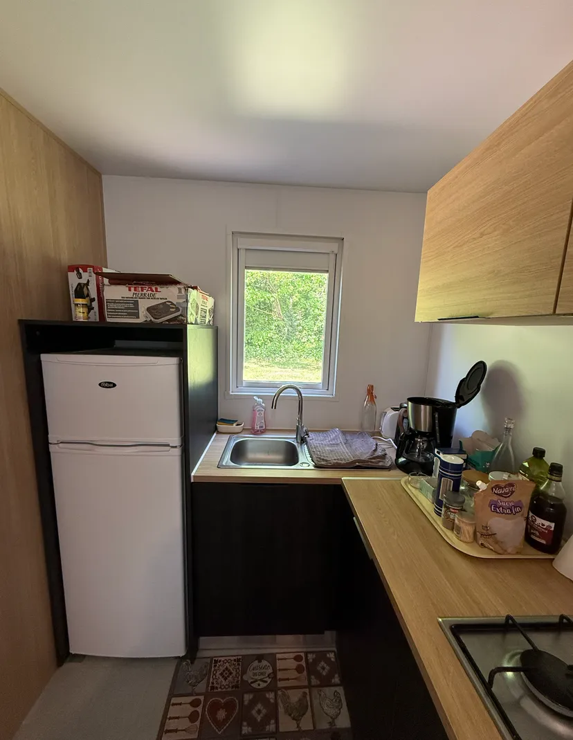 Mobil home sur une propriété de 12ha avec deux étangs de 3.5ha en Bourgogne