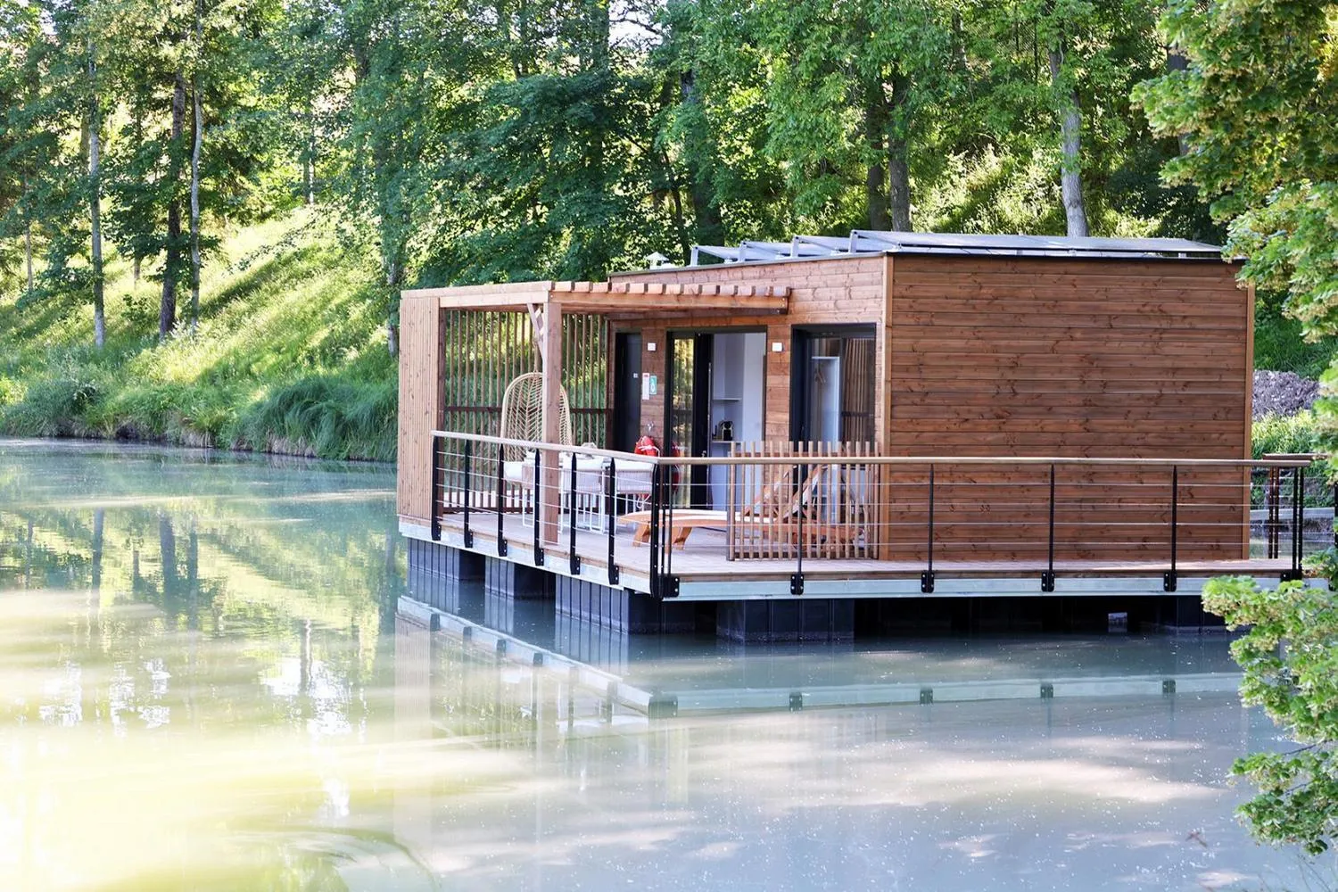 Ecolodge flottant au cœur de la Champagne