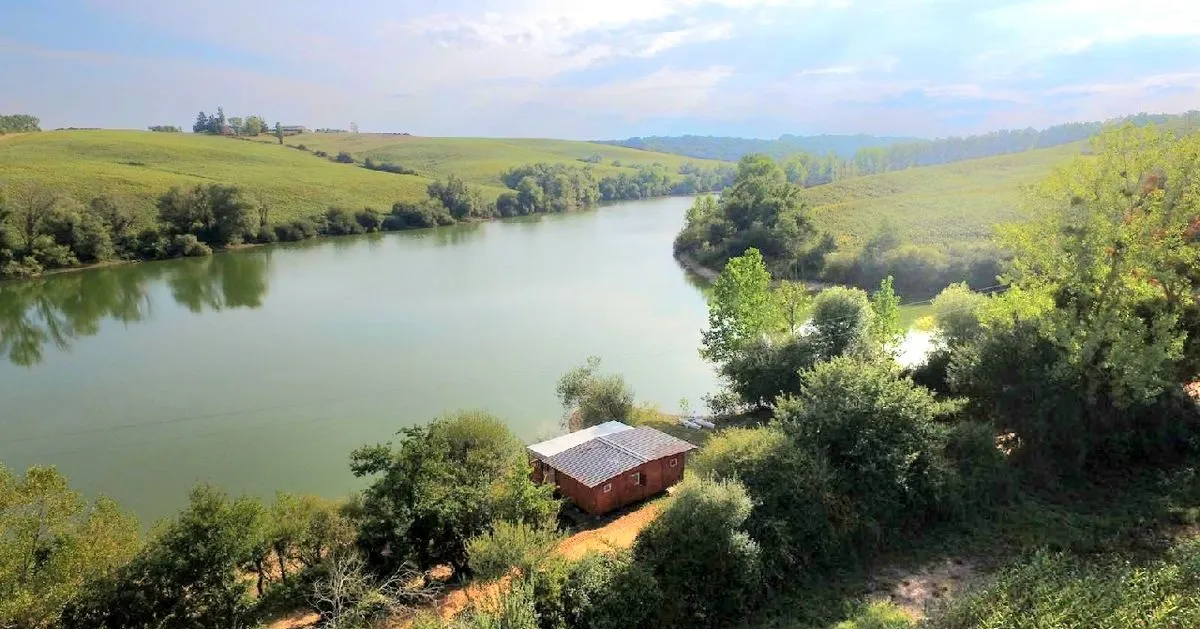 Pêche dans un lac privé de 7 hectares à 1h de Toulouse