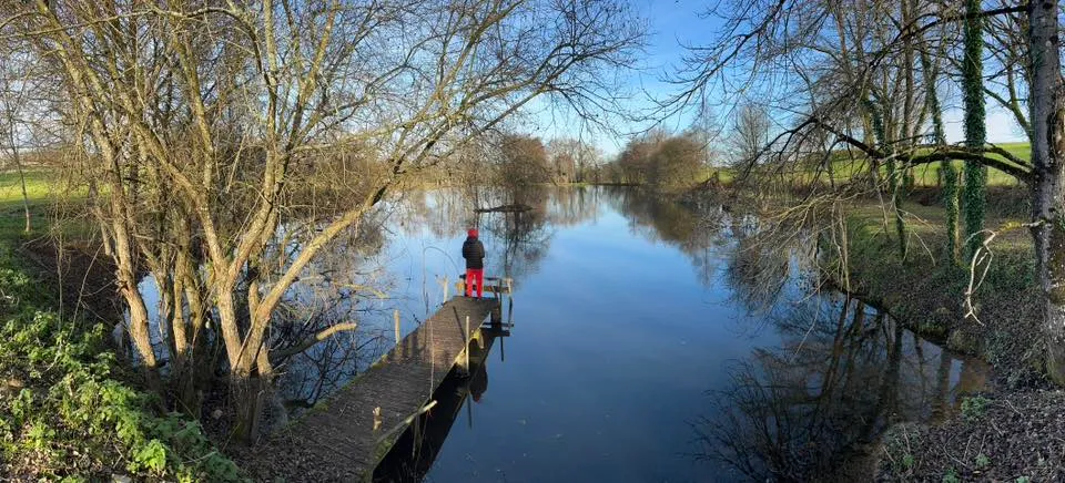 Pêche sur étang privé de 6 000 m² au cœur de 5 h de nature à 1h de Poitiers (jusqu'à 25 personnes)