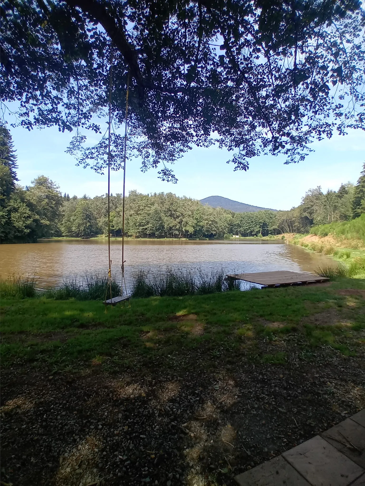 Étang de 2ha dans le département du Territoire de Belfort