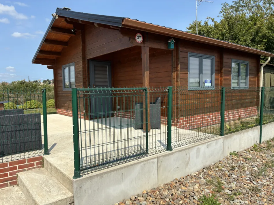 Chalet de pêche sur étang sauvage naturel de 12 ha à 1h30 de Paris