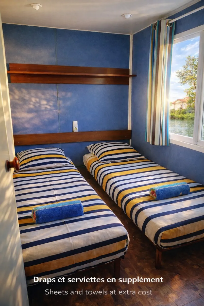 Chalet flottant avec jacuzzi privé terrasse vue sur le Canal près de Dijon