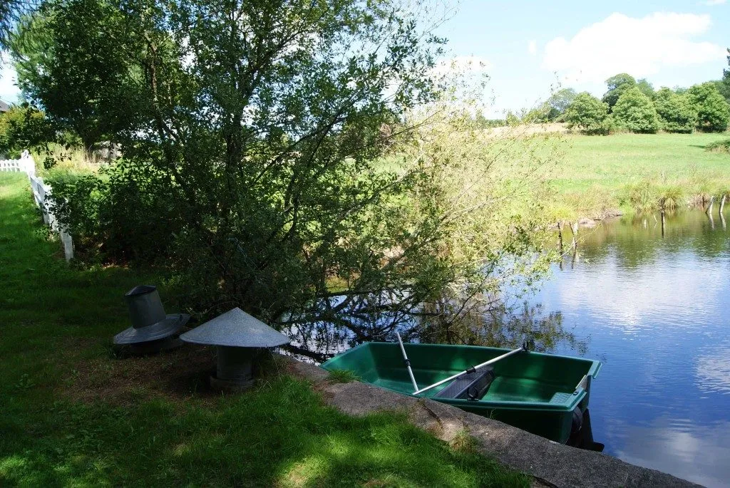 Fishing cottage 2.47 ac in the heart of the Millevaches Regional Natural Park