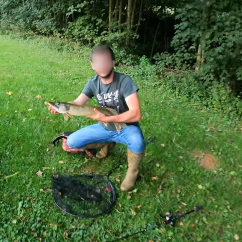 Cabane de pêche 2 personnes avec étangs privés en Ardennes