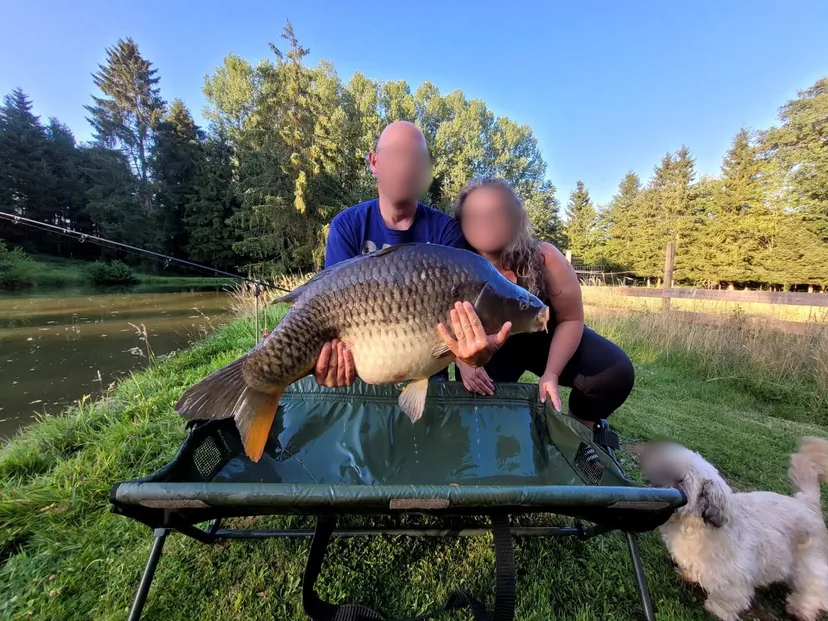 Cabane de pêche 2 personnes avec étangs privés en Ardennes