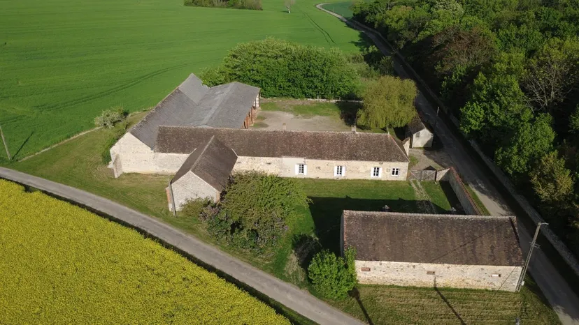 Rental of 2 bedrooms for 2 in the fishermen's relay + the pine pond (Roselière) of 29.65 ac