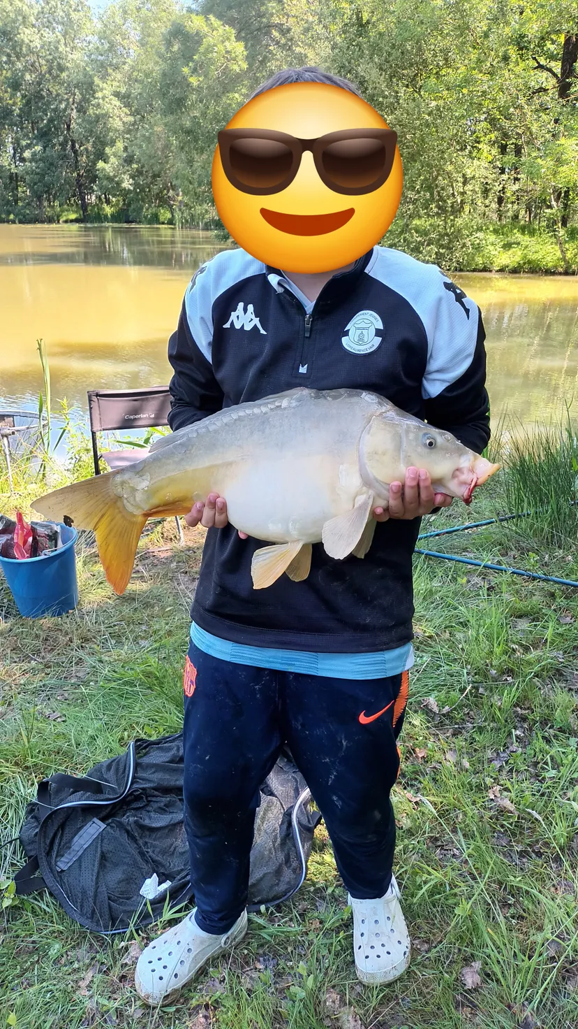 Cabane de pêcheur sur étang d'1 hectare à 30 min de Nantes