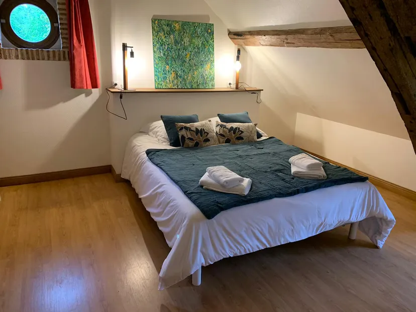 Gîte de pêche sur étang sauvage entièrement privatisé de 2,5 ha à 2 h de Paris