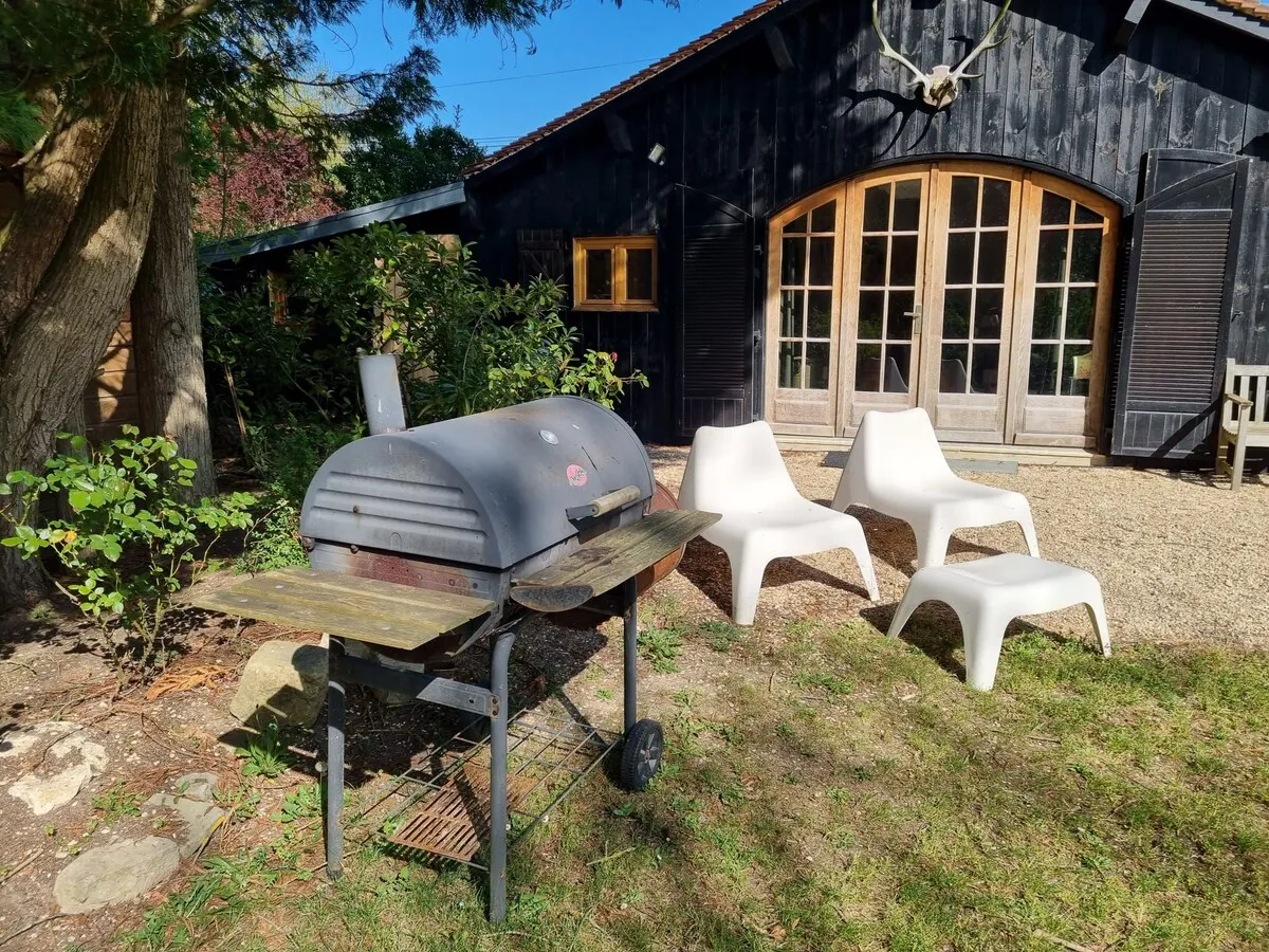 Retraite sauvage et pêche au bord de la Seine dans un chalet authentique de 40 m² à 1 h de Paris
