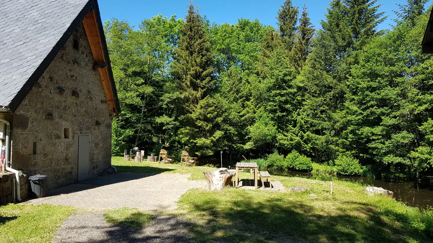 Étang de pêche à louer dans le Puy-de-Dôme – Auvergne
