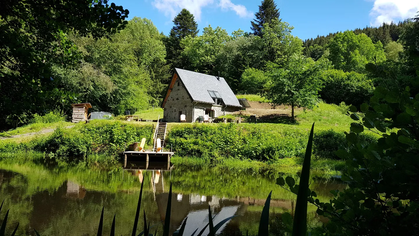Étang de pêche à louer dans le Puy-de-Dôme – Auvergne