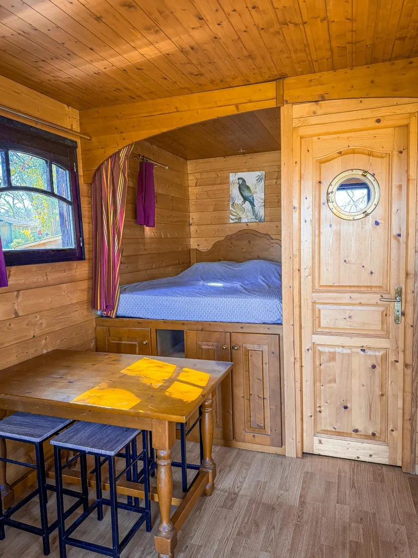 Roulotte for rent in Gers – Occitanie