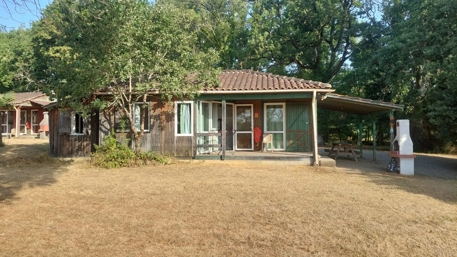 chalets between meadows and pond of 4.94 ac, near shepherdac, pond