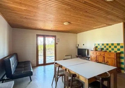 Gîte de groupe avec étang de 2ha pour 13 personnes, proche de Bergerac