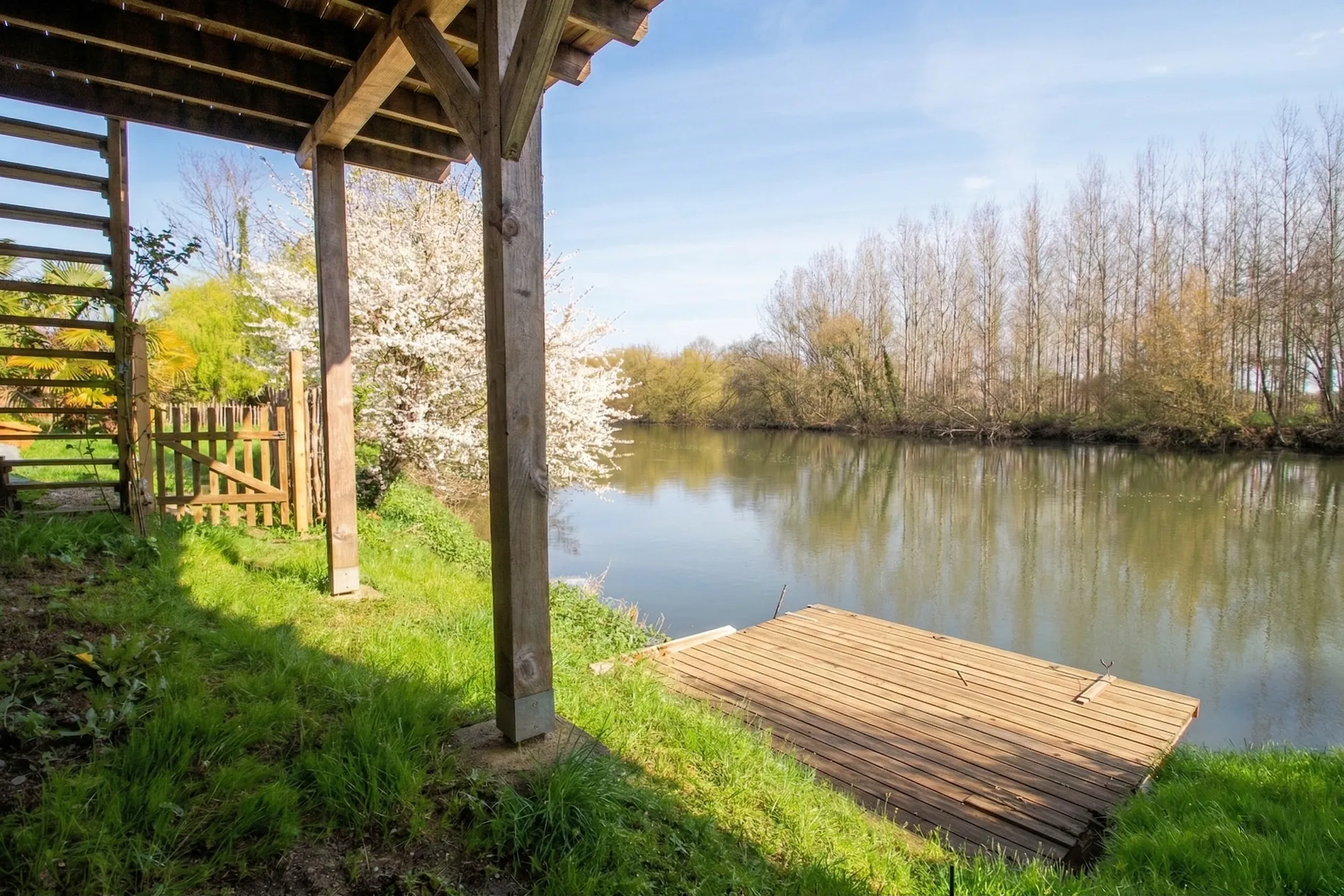 By the water, nature, cycling & fishing - Holiday house in Dordogne