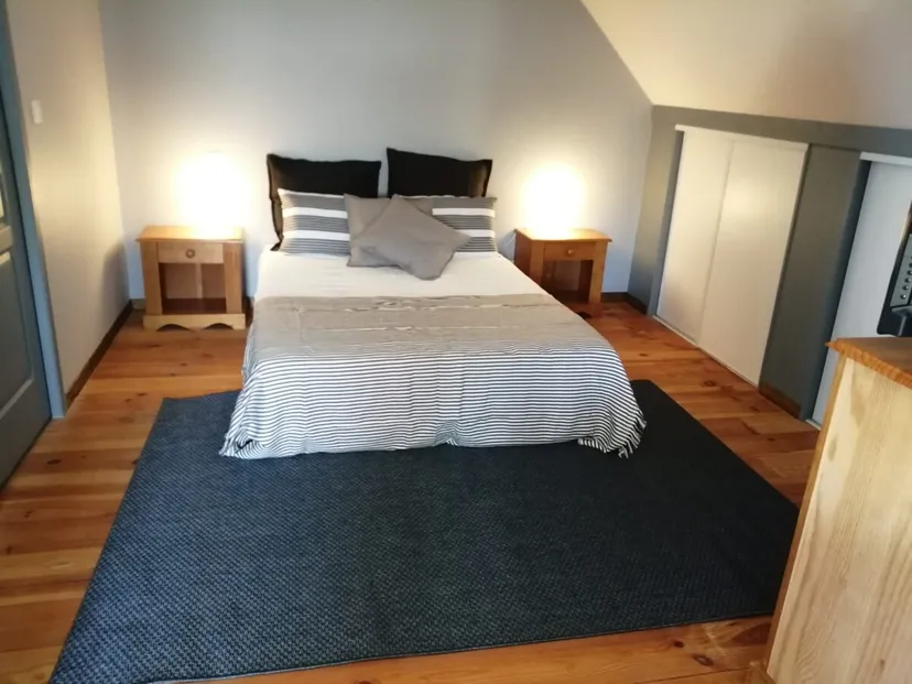 Gite de pêche avec étang privé de 1500m², proche de montluçon, gîte et pêche familiale
