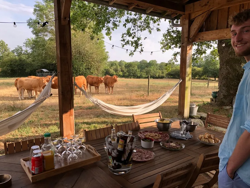 Gite de pêche avec étang privé de 1500m², proche de montluçon, gîte et pêche familiale