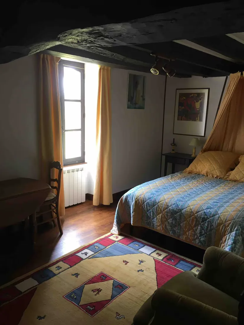 Gîte familial avec étang privatif de 0,15 ha en Nouvelle-Aquitaine