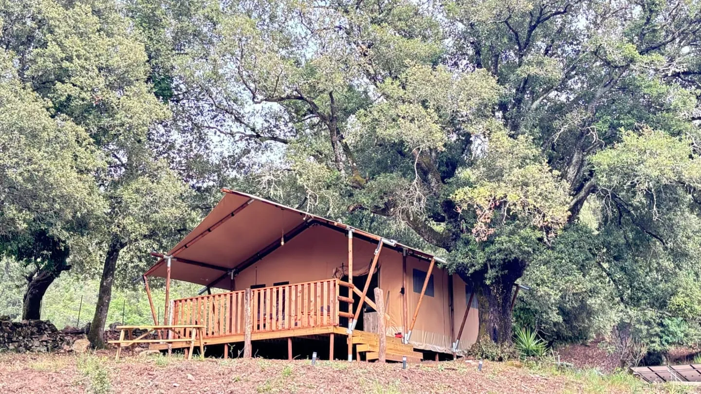 Lodge de charme en Corse du Sud, rivière sauvage proche de Ajaccio, chalet nature