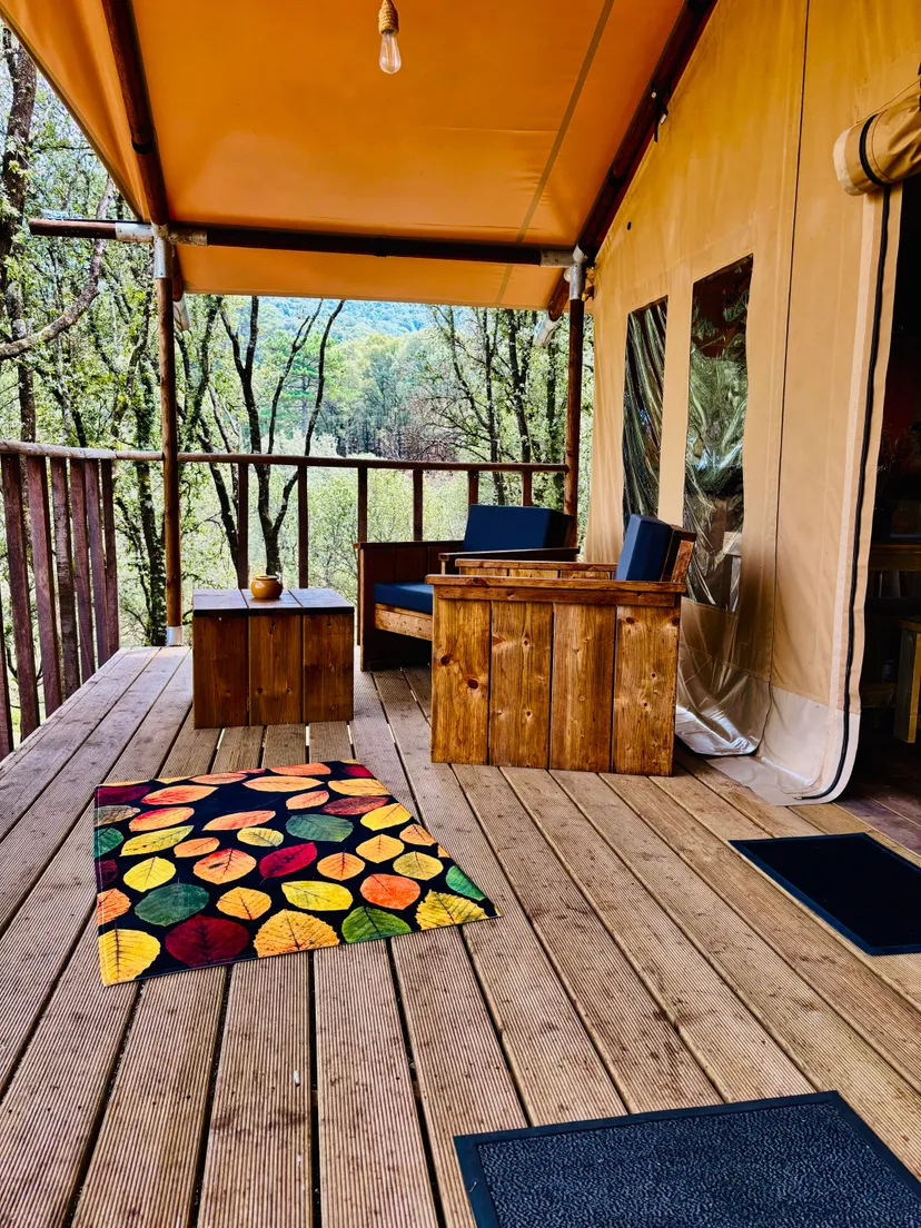 Gîte de pêche en Corse-du-Sud, rivière sauvage proche de Ajaccio, chalet nature