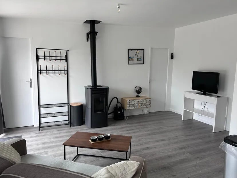 Gîte nature pour 4 personnes, proche d'Amiens, étang privé et rivière
