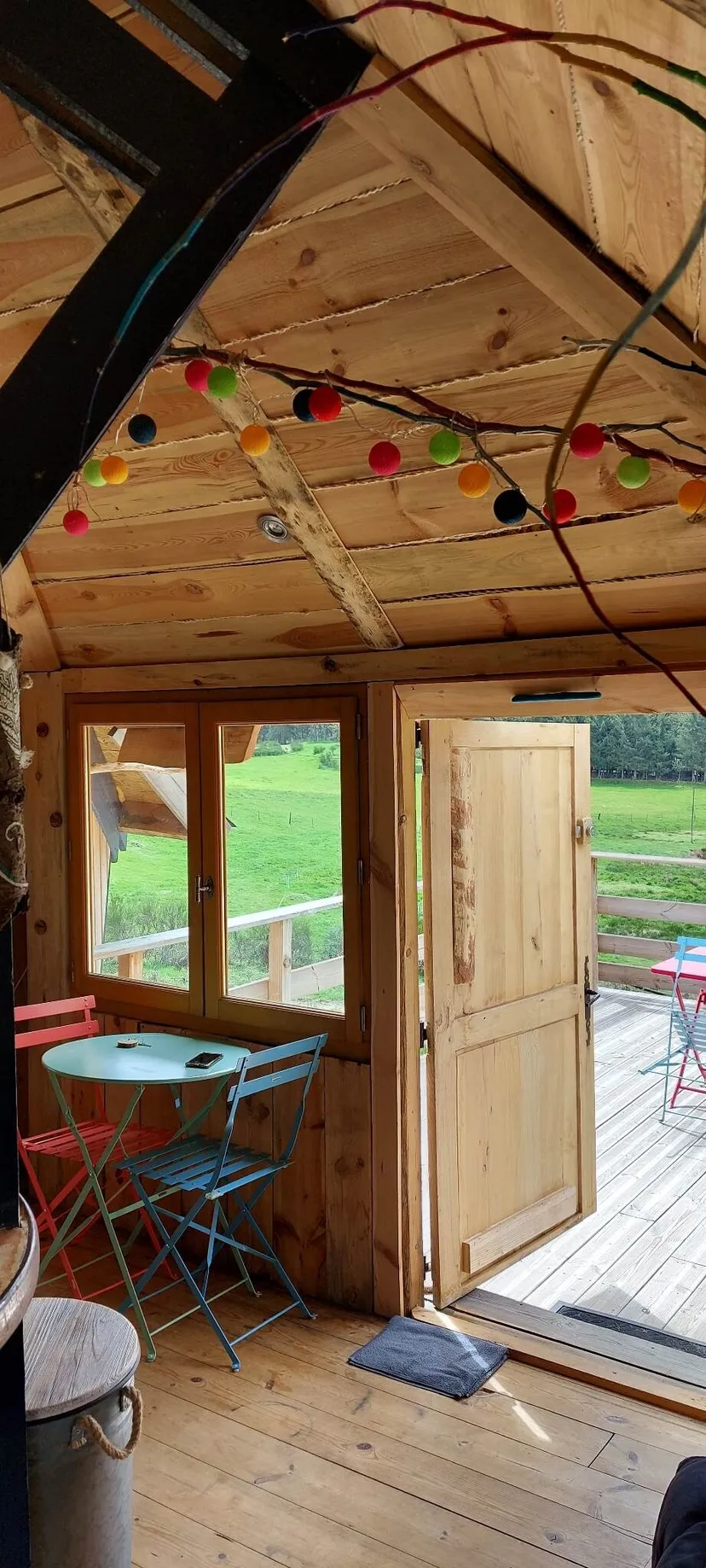 Tiny house atypique et 3 étangs de pêche, proche de saint-étienne, étangs de montagne