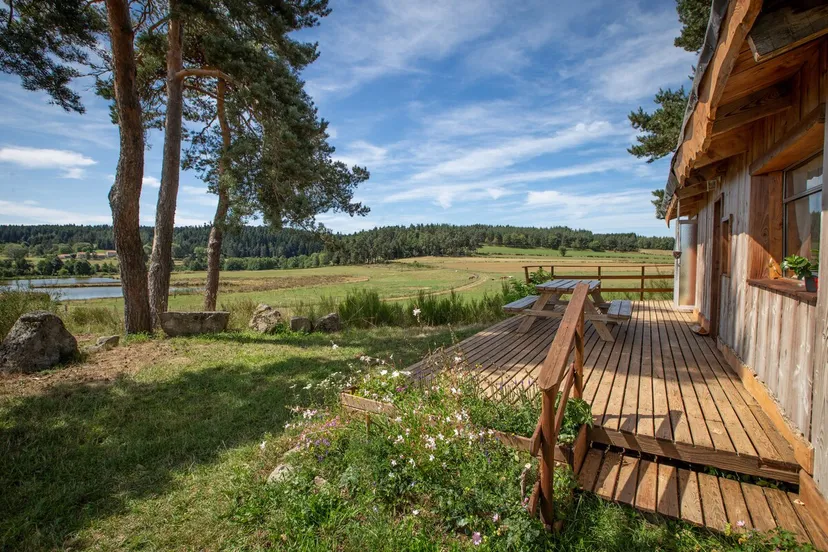 Chalet familial et 3 étangs de pêche, proche de saint-étienne, étangs de montagne