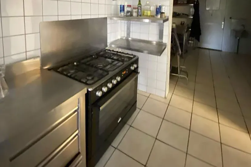 Gîte de Groupe avec 3 étangs pour un total de 0,8ha proche de Saint-Etienne