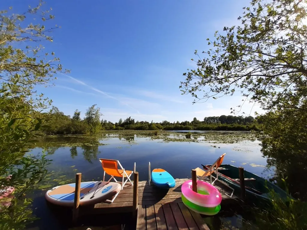 Ponton cosy au coeur de la nature. Ressourçant et dépaysant.