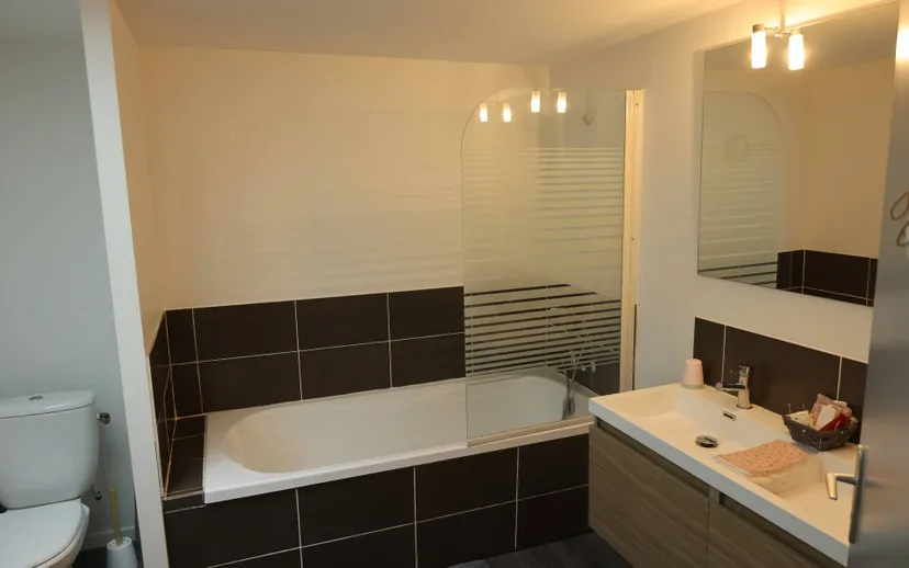 Chambre d'hôtes avec accès à un étang privatif près de Clermont-Ferrand