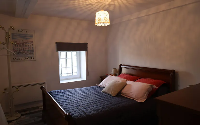 Chambre d'hôtes avec accès à un étang privatif près de Clermont-Ferrand
