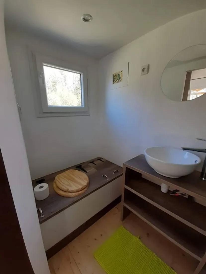 Tiny house avec étang en Haute-Saône