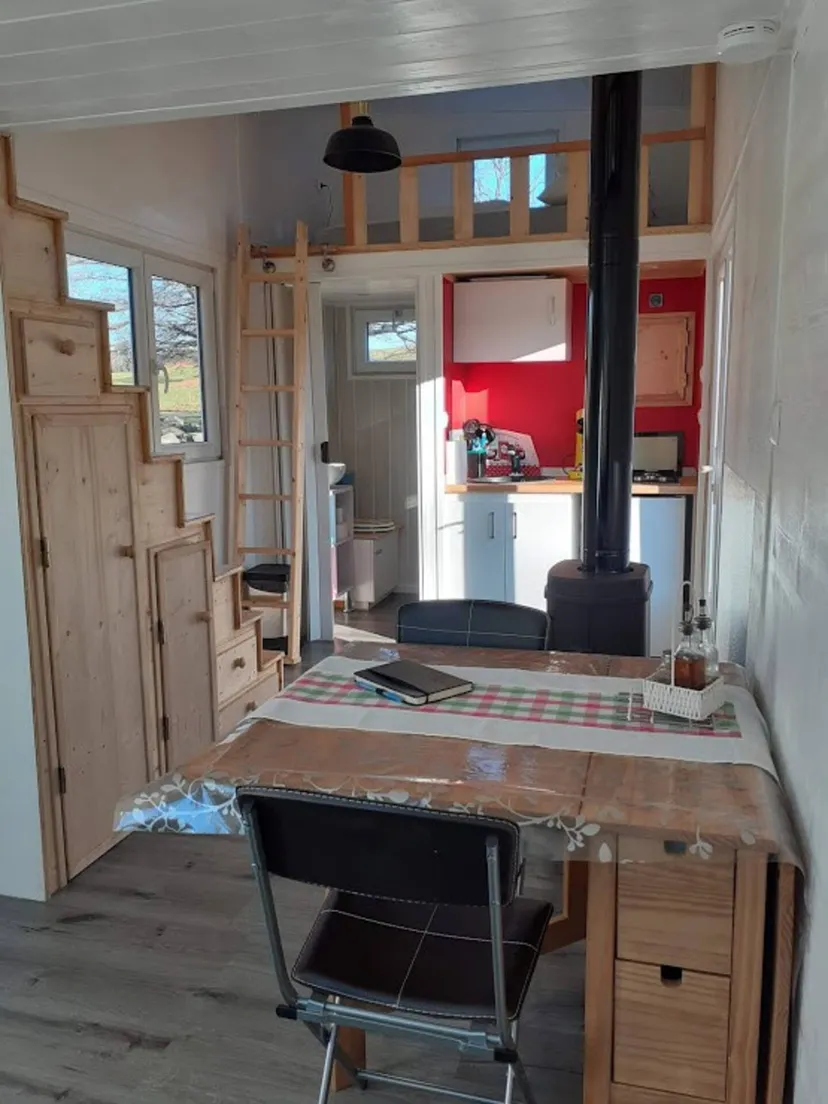 Tiny house 5 personnes avec étang en Haute-Saône