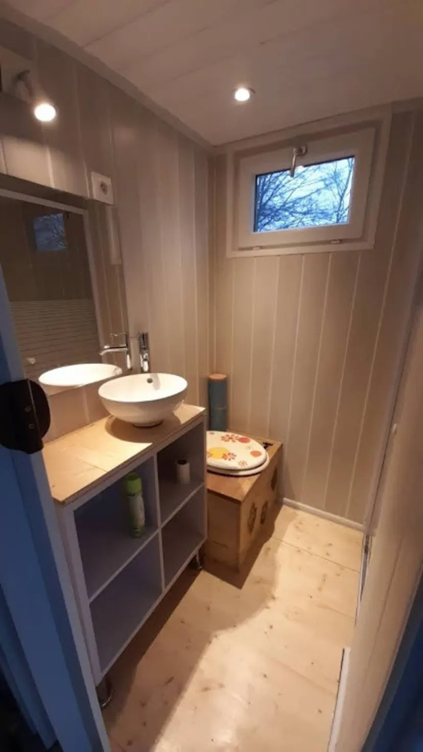Tiny house 5 personnes avec étang en Haute-Saône