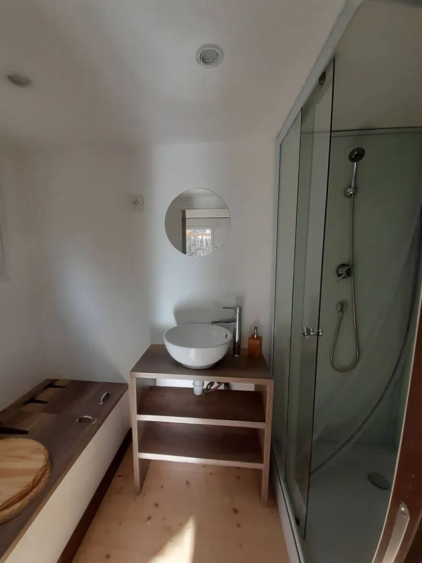 Tiny house avec étang en Haute-Saône