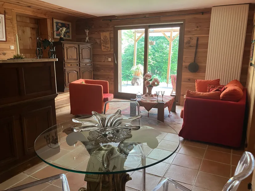 Bed and breakfast with private pond 2.47 ac in Broceliande – Brittany