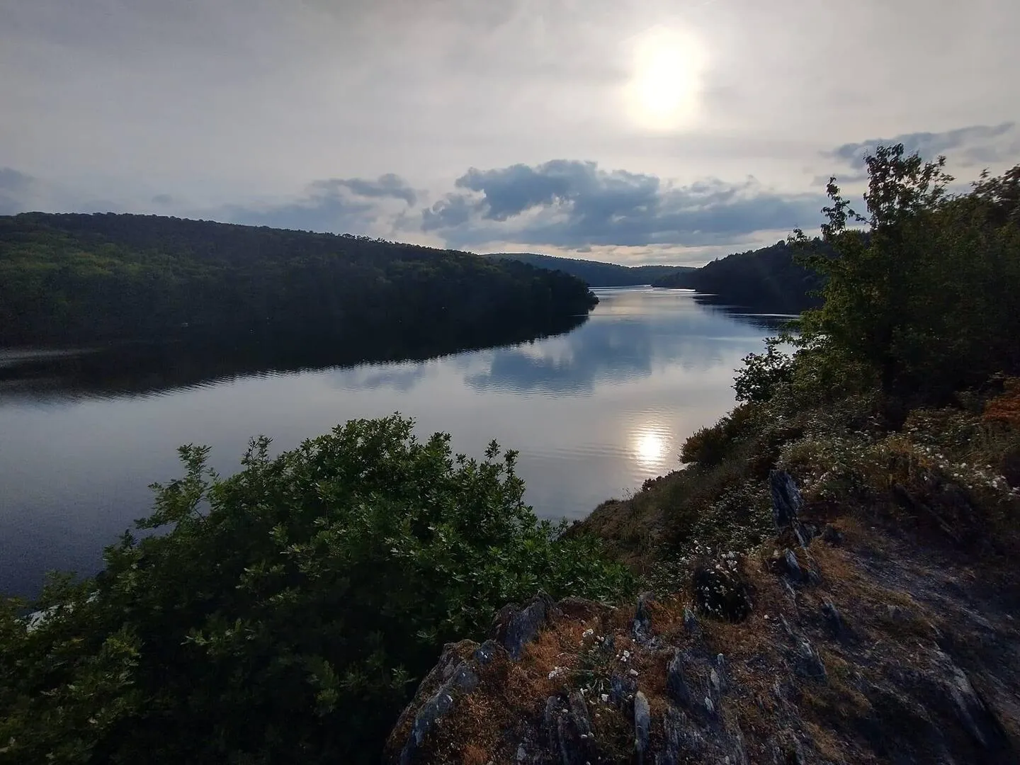 Maginifique maison pour 8 pers au bord du lac de 304 ha