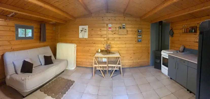Unusual chalet with bubble and private pond in Haute-Marne