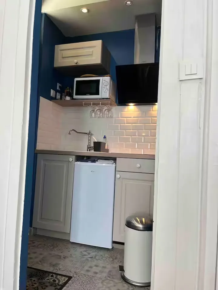 Maisonnette normande à l’orée de la rivière