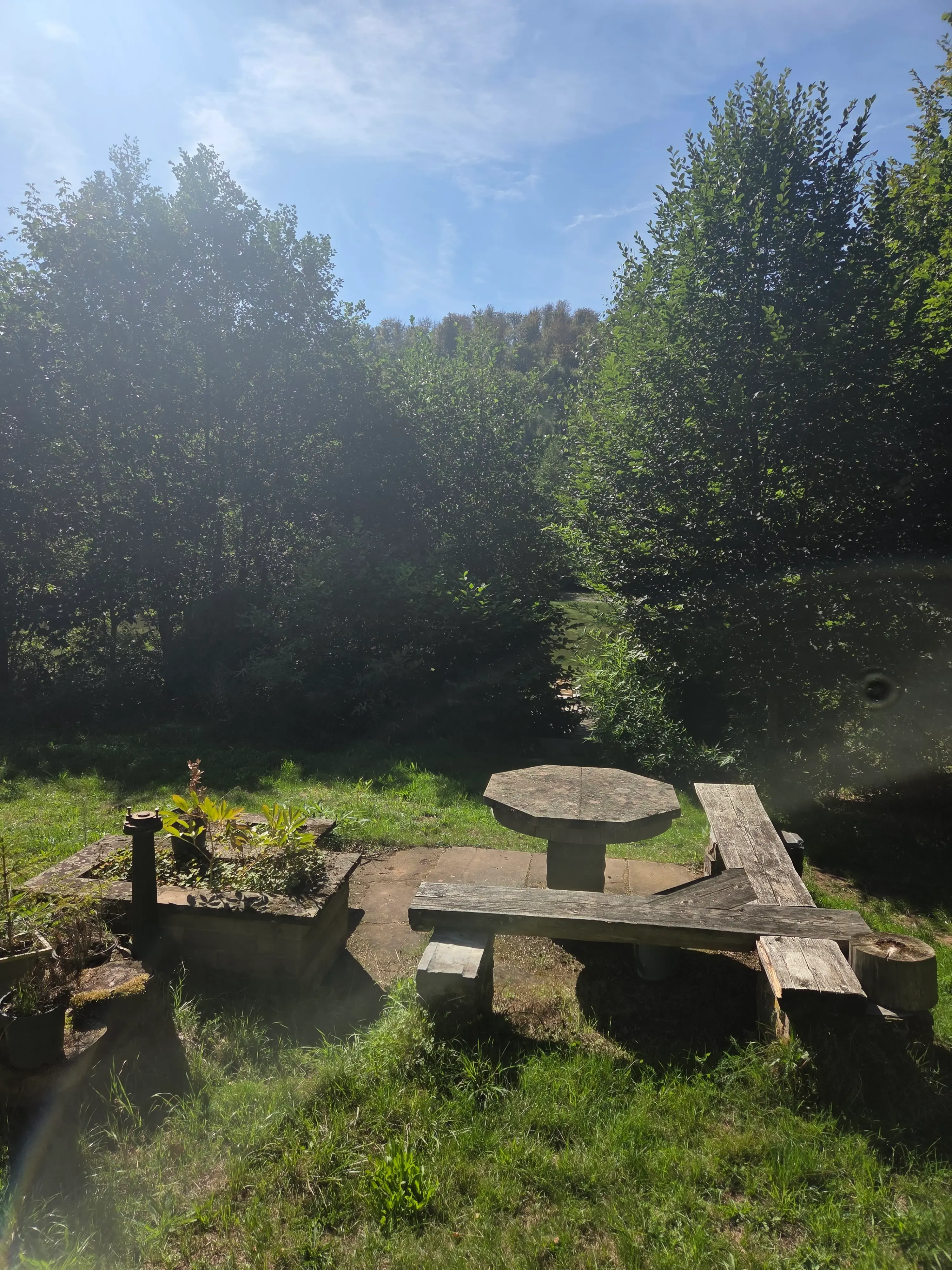 Chalet au bord d’un étang de 2ha dans le parc naturel des vosges du nord